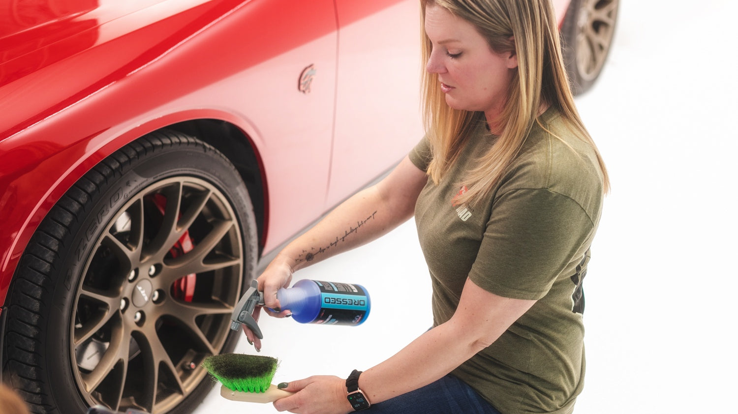 Sydni's Tip: Applying Tire Dressing with No Mess